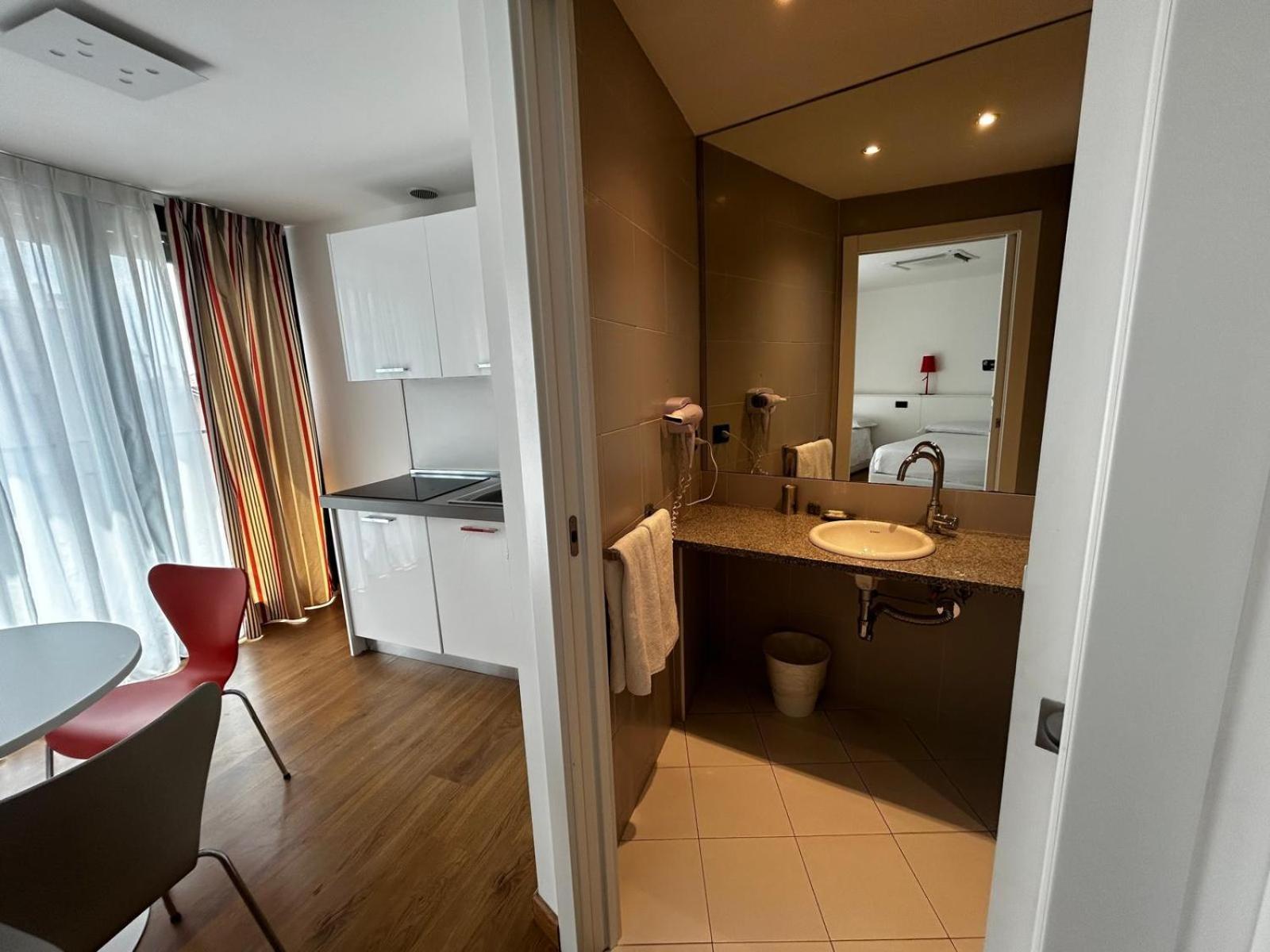 Bb Hotels Aparthotel Isola Milano Ngoại thất bức ảnh